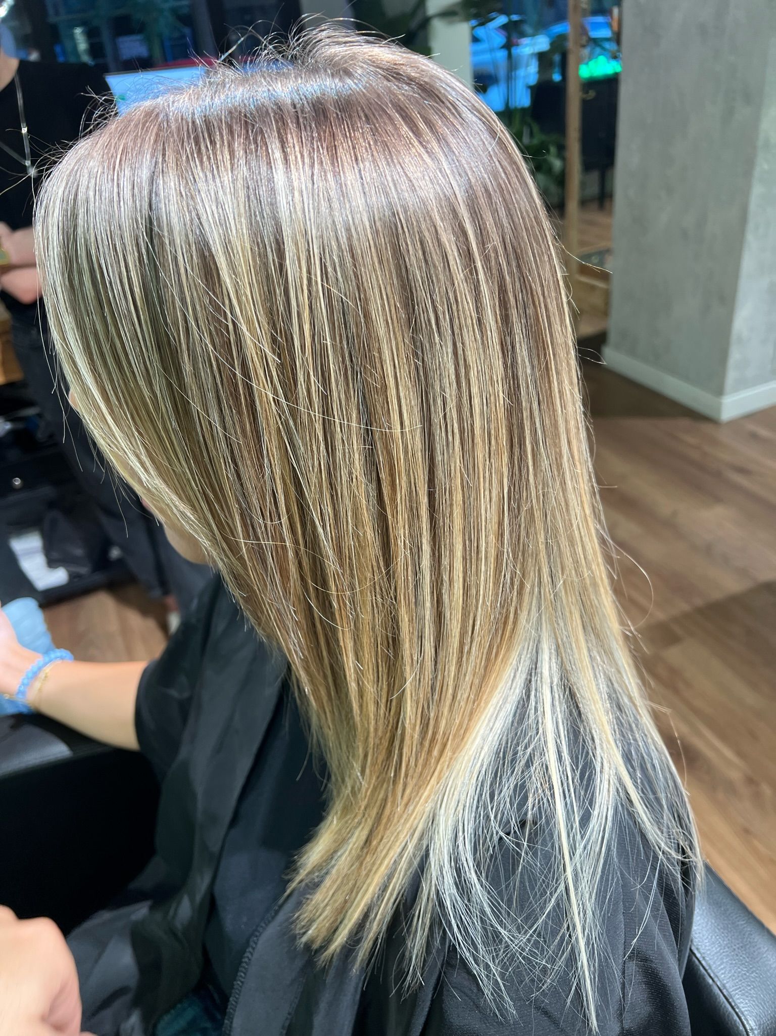 Cortes y peinados para mujer en Madrid — Maison Botanique